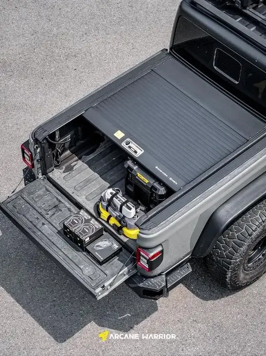 Крышка роллетная Ultra Ridge Roll-up cover для пикапов Ford F150 Raptor, Toyota Tundra, RAM 1500 TRX